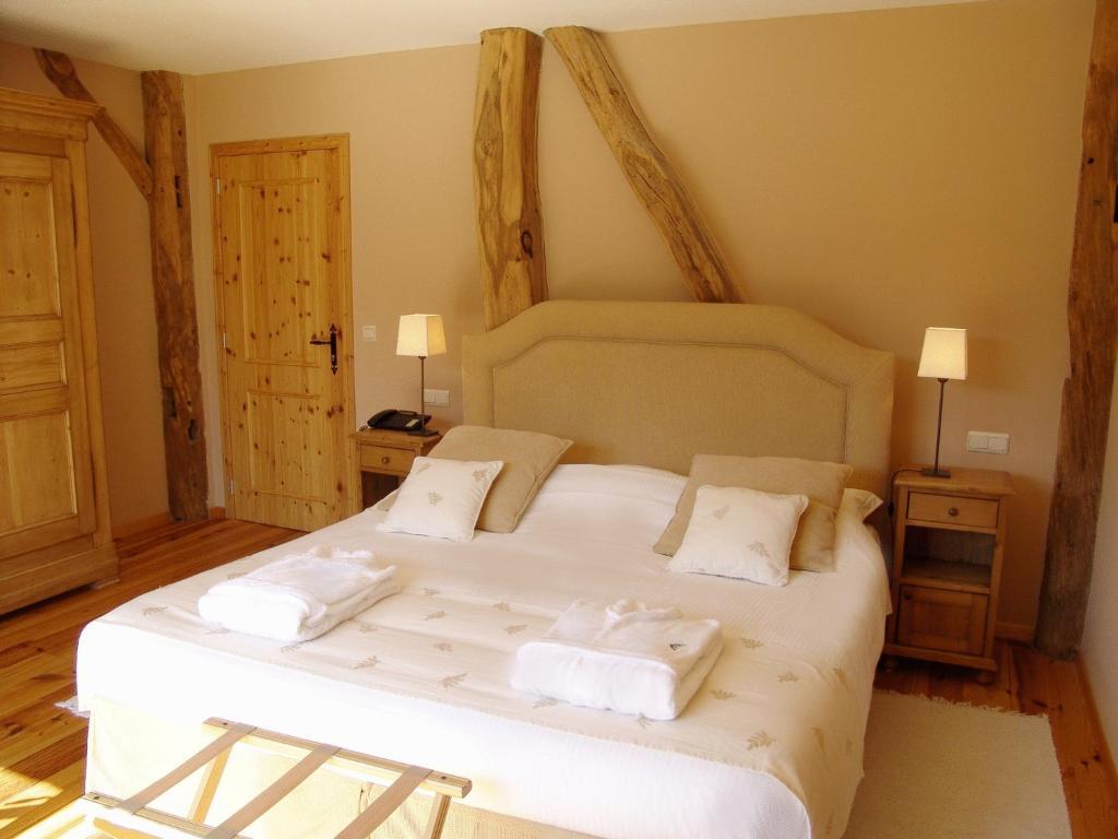 Hotel Le Vieux Moulin Wévercé Zimmer foto